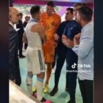 Wout Weghorst - Messi - "¿Qué miras bobo?"