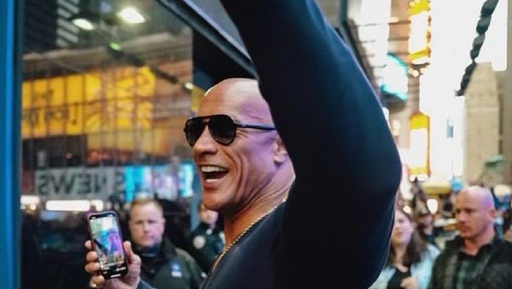 The Rock niega rumor viral sobre su unfollow a las cuentas de DC y Warner