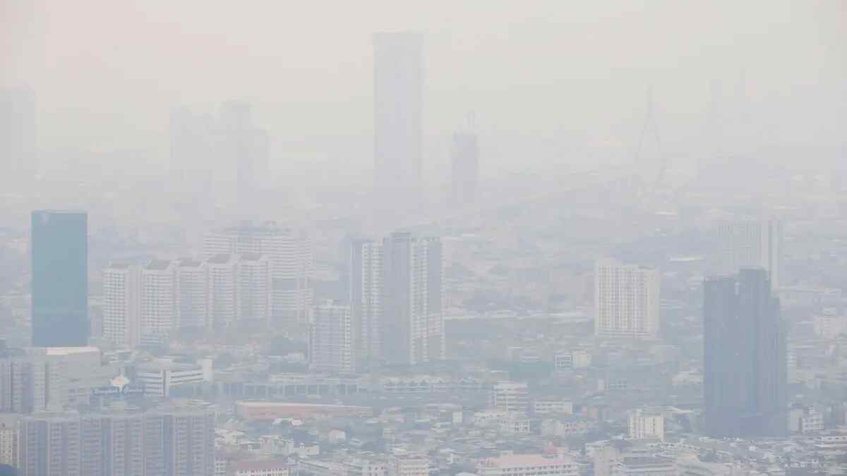 Aconsejan teletrabajo y uso de máscaras por el aumento de polución en Bangkok