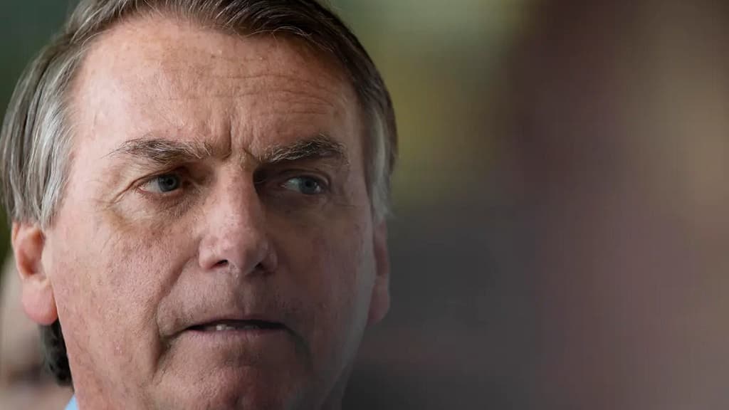 Bolsonaro pasa a ser investigado por la intentona golpista de Brasilia