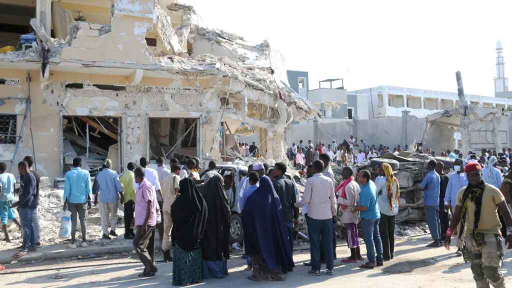 Cinco civiles muertos en un atentado de Al Shabab en la capital de Somalia