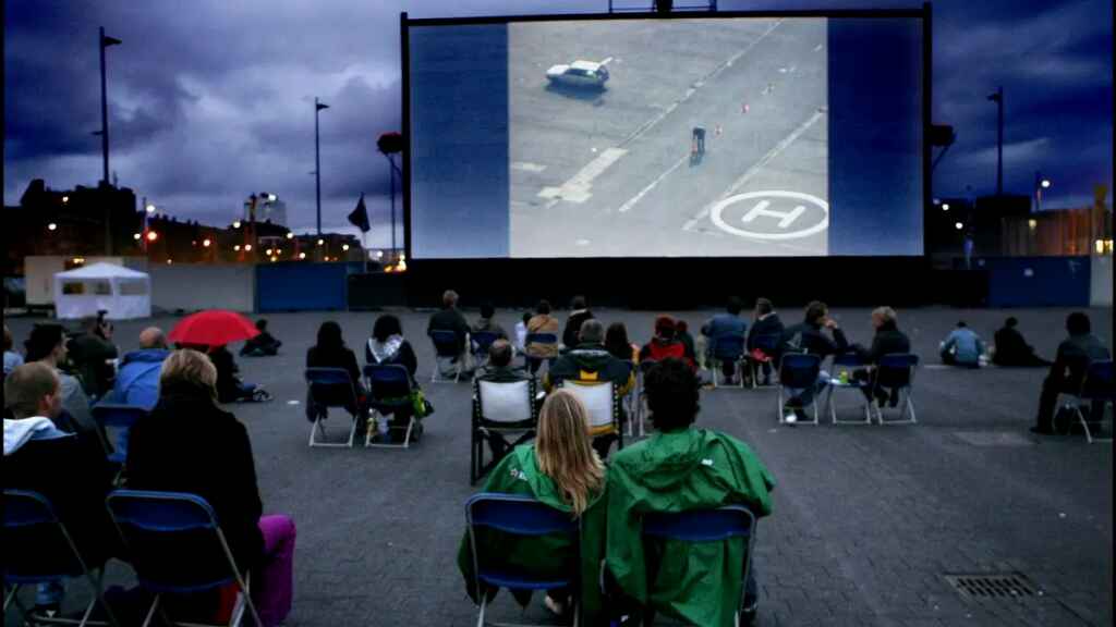 Demuestran que la actividad cerebral se relaja mientras se miran películas