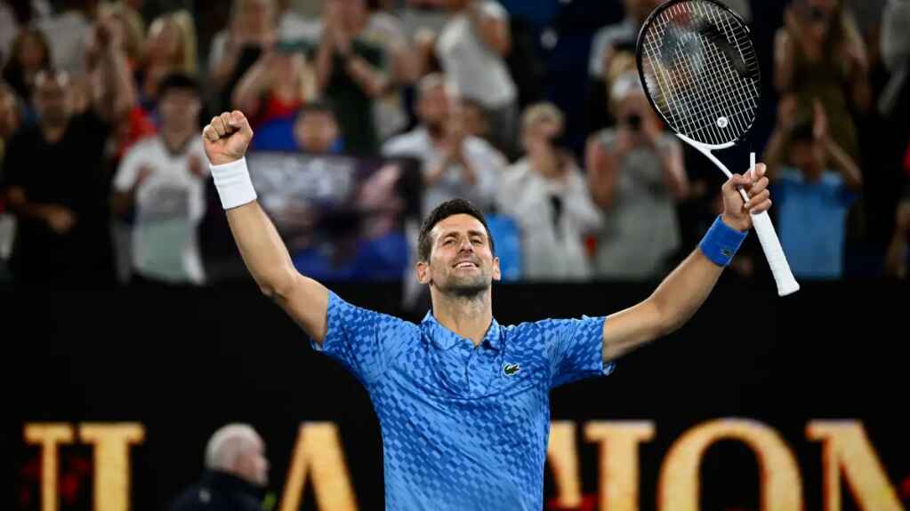 Djokovic vence a Carballés con el respaldo de la Rod Laver