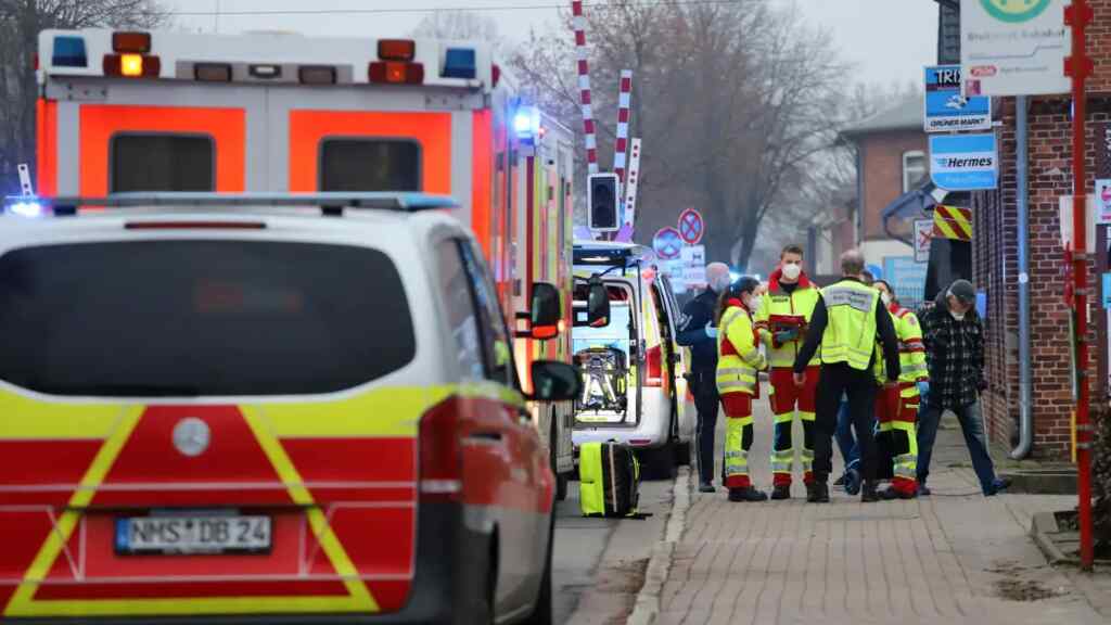 Dos muertos y 7 heridos en un ataque a cuchilladas en un tren regional alemán