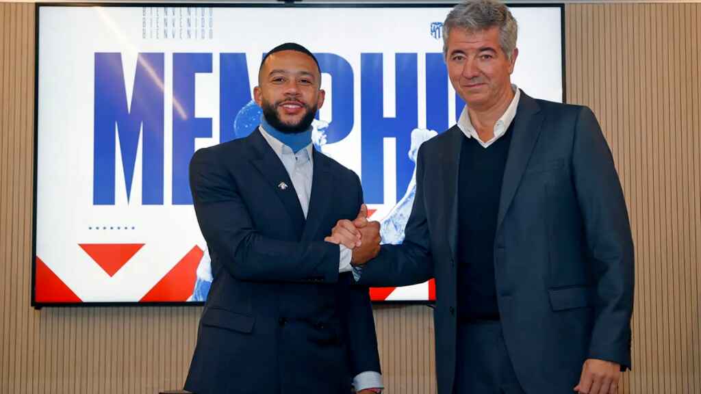 El Atlético hace oficial el fichaje de Memphis hasta 2025