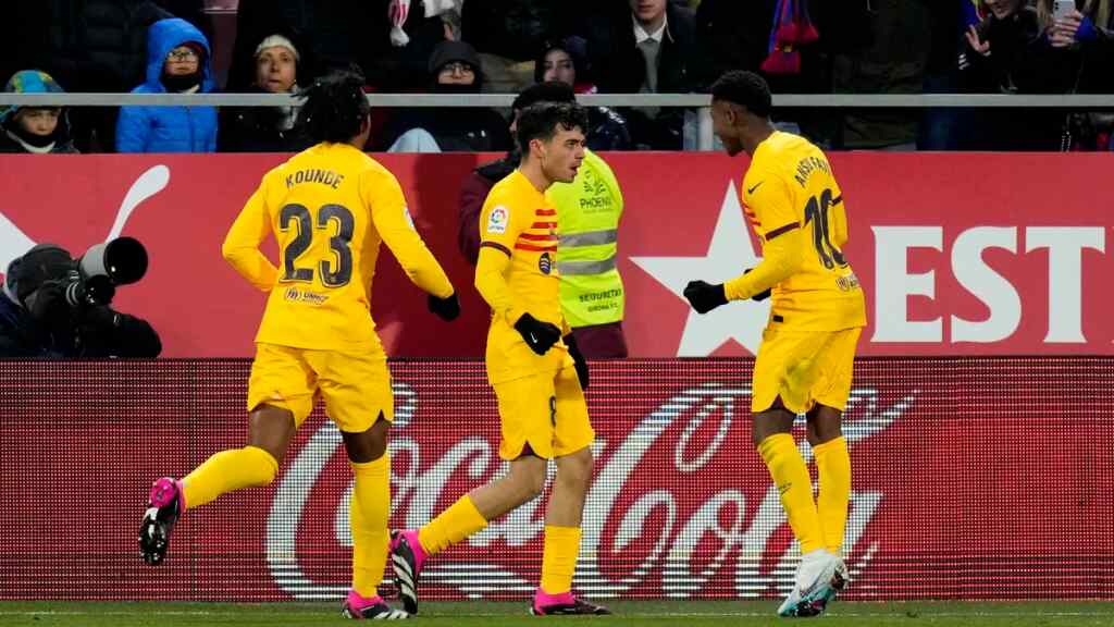 El Barcelona gana en Girona con un solitario gol de Pedri