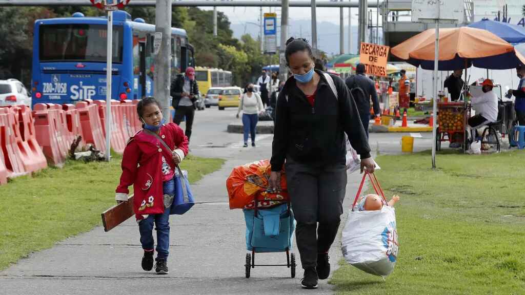 El Gobierno de Venezuela dice que más de 300