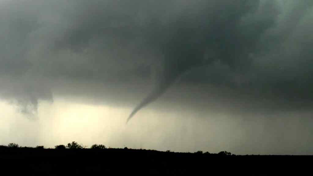 Fuertes tormentas y tornados azotan el sureste de Estados Unidos