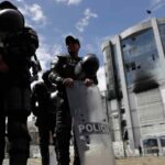 La Contraloría de Ecuador advierte de irregularidades en empresa públicas