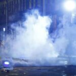 La Policía desaloja un campus universitario donde acampaban manifestantes en Lima