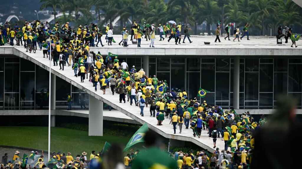 Lanzan una nueva operación contra ocho sospechosos del intento de golpe en Brasil