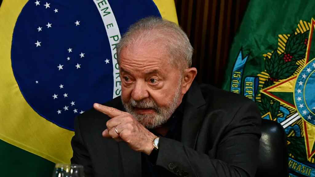 Lula destituye al comandante del Ejército brasileño