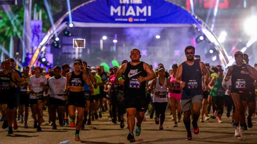Miles de corredores tomarán las calles en la maratón de Miami