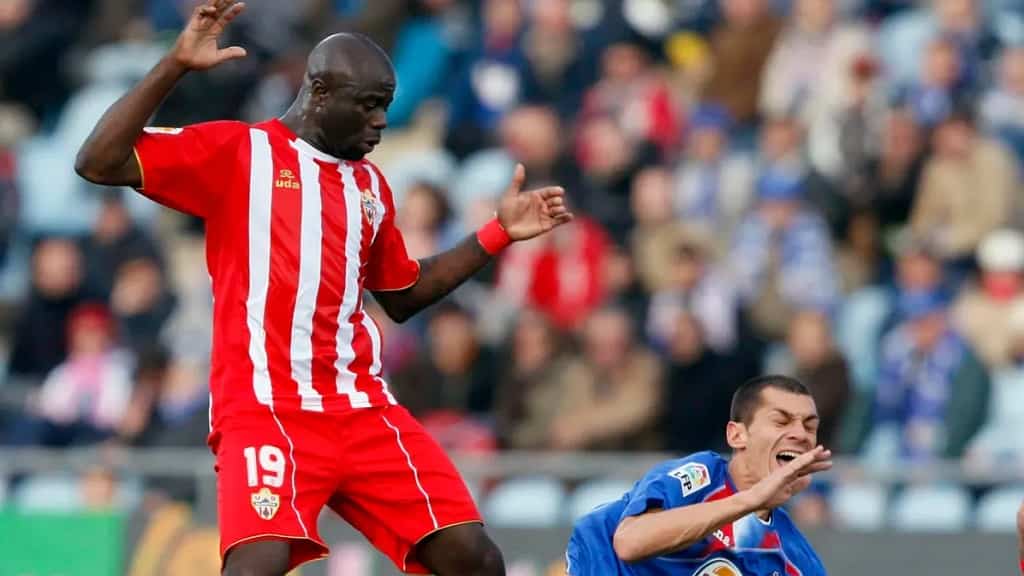 Muere a los 40 años M’Bami, exfutbolista de PSG, Marsella y Almería