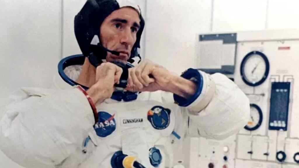 Muere el astronauta Walter Cunningham, el último superviviente del Apolo 7