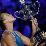 Sabalenka logra su primer grande tras remontar a Rybakina