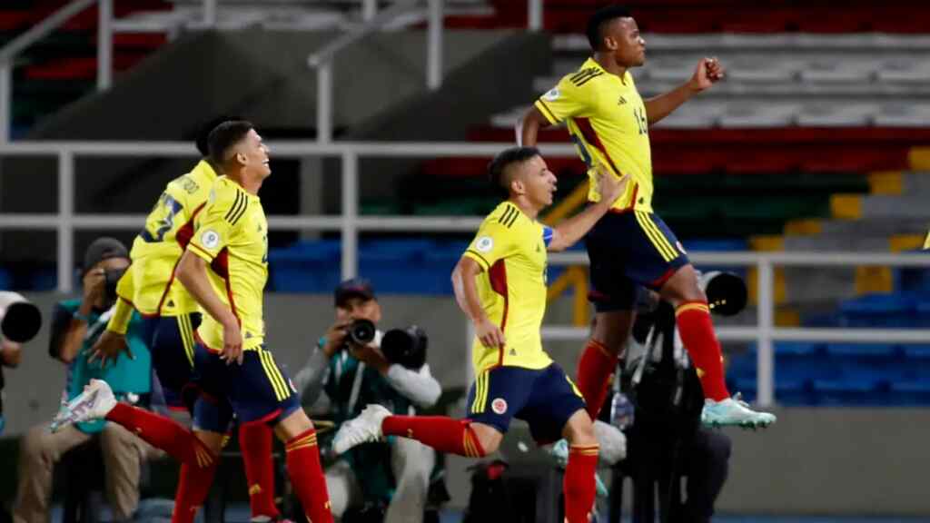Un doblete de Cortés revive a Colombia y hunde a Perú en el Sudamericano Sub’20 de fútbol