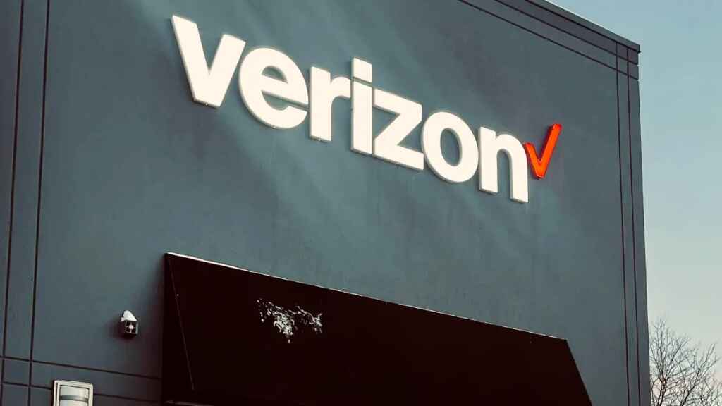 Verizon gana 21.748 millones de dólares en 2022, 3,8 % menos, pese a crecer en ingresos