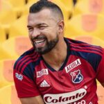 Nueva camiseta del DIM- Medellín- adidas,. temporada 2023--Andrés Cadavid, un referente que dice adiós al Deportivo Independiente Medellín