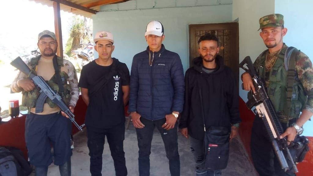 tres hombres asesinados en campamento, Antioquia, vereda el manzanillo