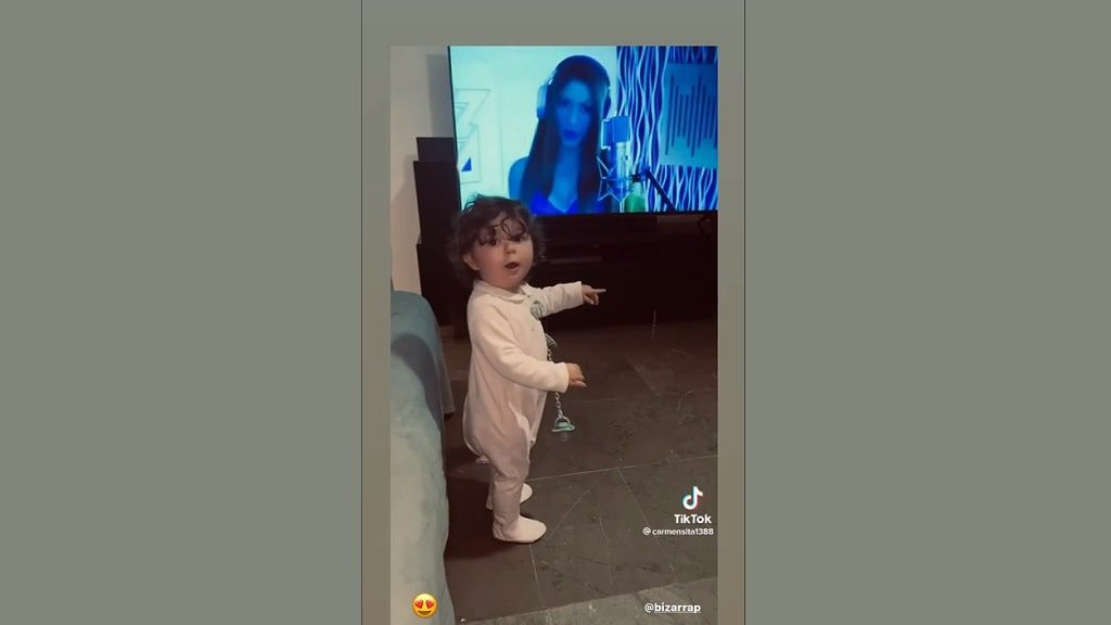 Shakira comparte video de bebé reaccionando a su canción con Bizarrap