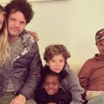 Johana Bahamón- posa junto a Cabas, su ex, y su esposo Juan Manuel Salazar