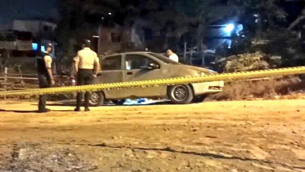 cuerpos hallados en auto en cantón santa elena, ecuador