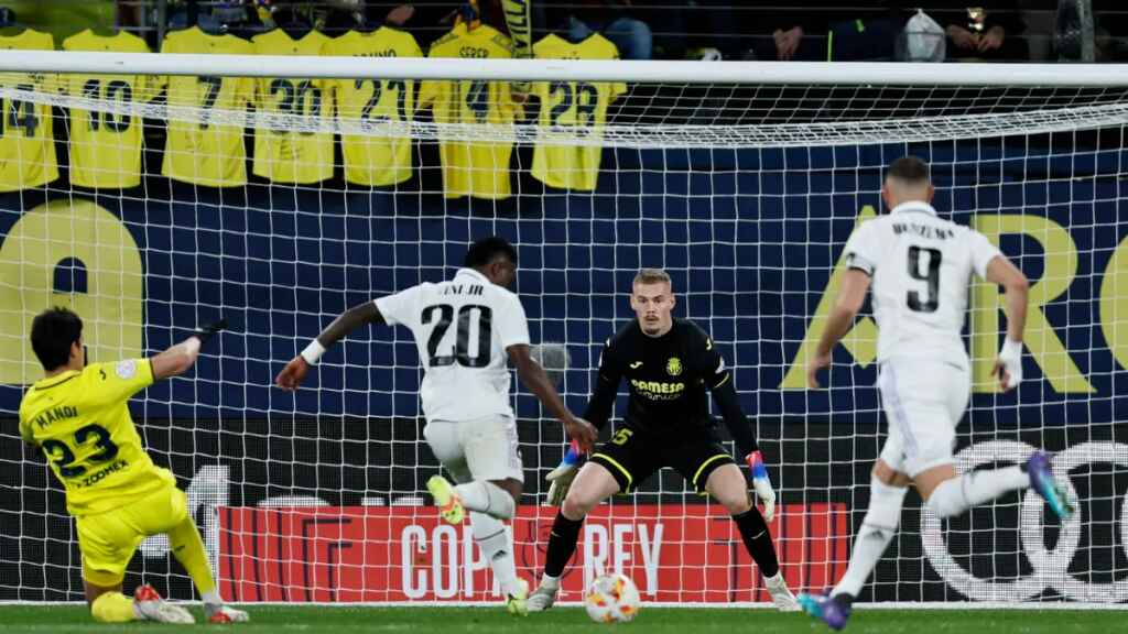 ceballos guía al Real Madrid a cuartos con una remontada