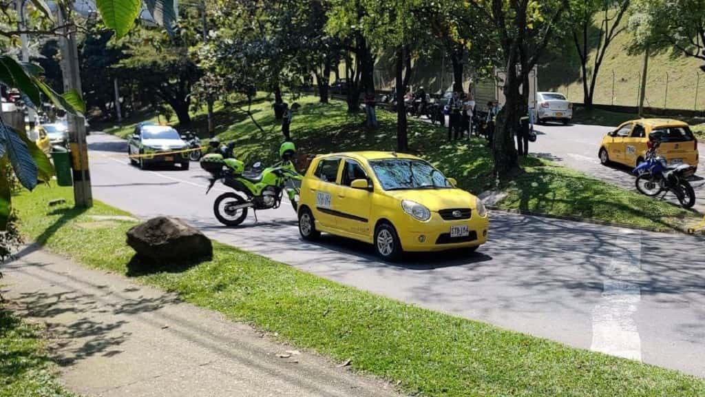 Identifican al pasajero de un taxi asesinado en el barrio Cristo Rey de Medellín