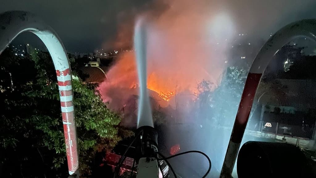 Incendio en Envigado- por el polideportivo Sur 