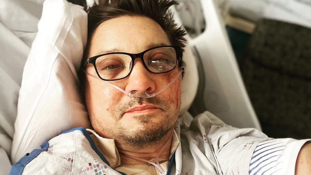 Foto de Jeremy Renner desde el hospital- tras sufrir accidente