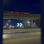 Aparece muñeco de Vinicius Jr., colgado como un ahorcado en un puente de Madrid