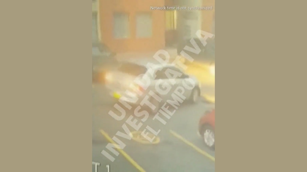 Carro en el que se movilizaba  Valentina Trespalacios con el novio en Bogotá 