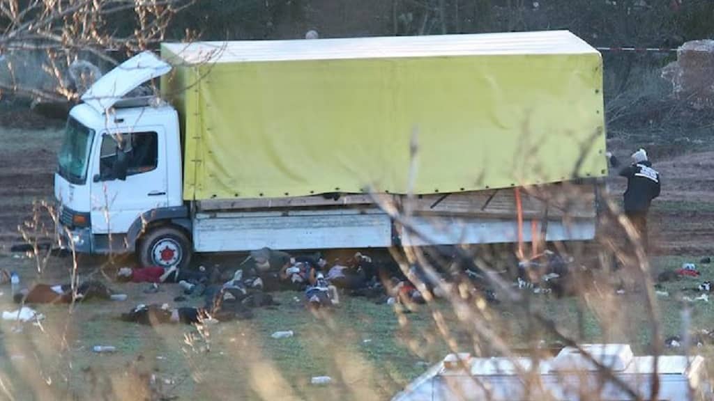 Bulgaria: 18 migrantes afganos mueren asfixiados en camión