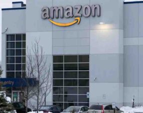Amazon pierde 2.722 millones de dólares en 2022, arrastrado por Rivian