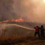 Bajan a 21 los fuegos importantes activos en Chile, la cifra más baja del año