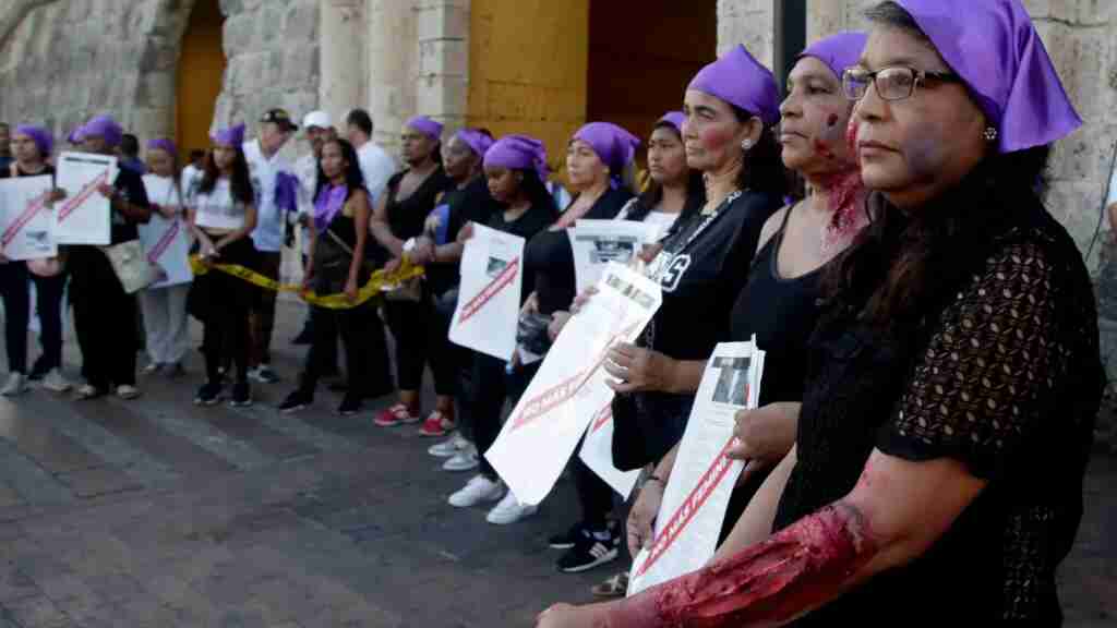 Cartagena recuerda asesinato de 4 mujeres hace 20 años en la Torre del Reloj