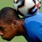 El abogado de Robinho afirma que el exfutbolista cumplirá su condena en Brasil
