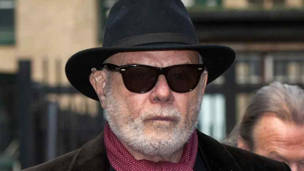 El músico Gary Glitter sale en libertad tras cumplir ocho años por abuso de menores