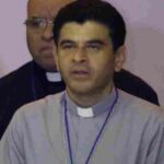 El papa confiesa su dolor por la condena a obispo nicaragüense y pide diálogo