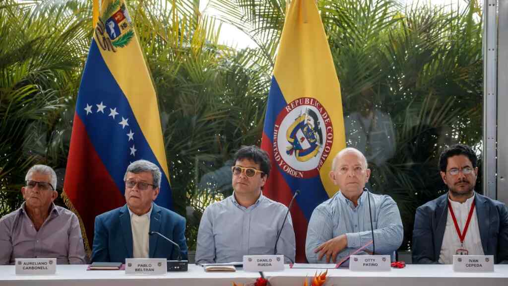 España acepta ser “país acompañante” en el proceso de paz en Colombia