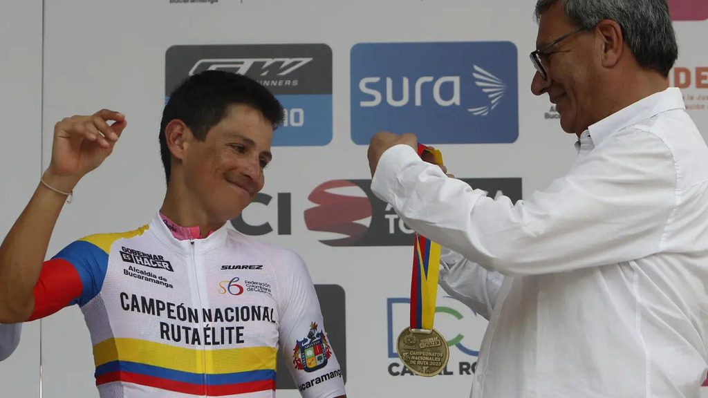 Esteban Chaves, campeón colombia de Ruta