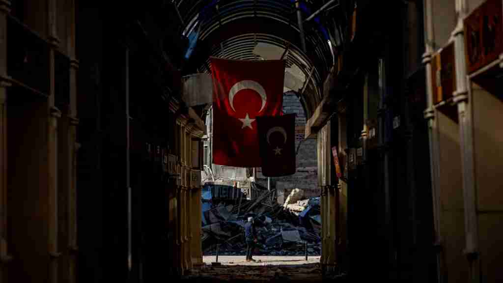 Estiman que hasta 90.000 personas podrían haber muerto en el terremoto de Turquía