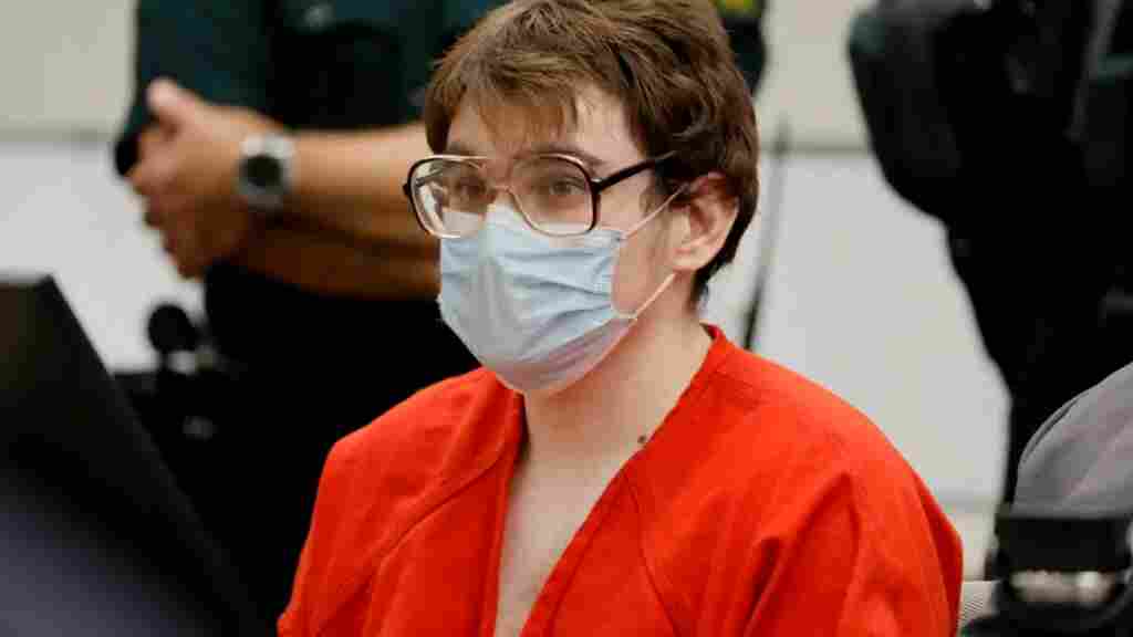 Florida recuerda a las víctimas del tiroreo en Parkland cinco años después