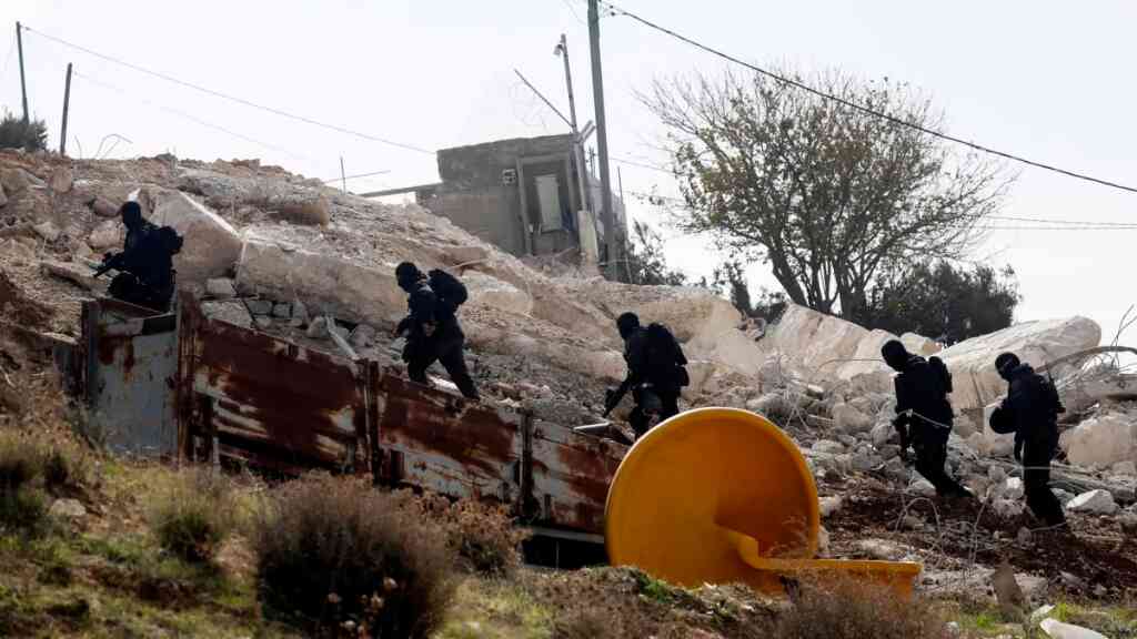 Fuerzas israelíes matan a cinco palestinos en Cisjordania ocupada