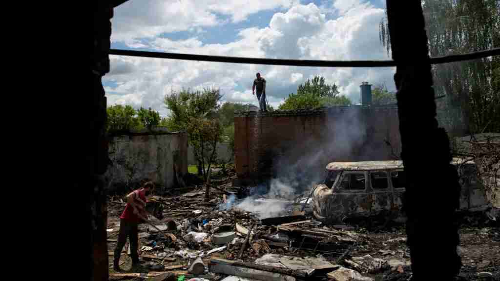 Kiev dice que fuerzas rusas tratan de atravesar línea del frente en Kreminna