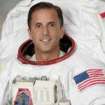 La NASA nombra por primera vez a un hispano jefe de sus astronautas