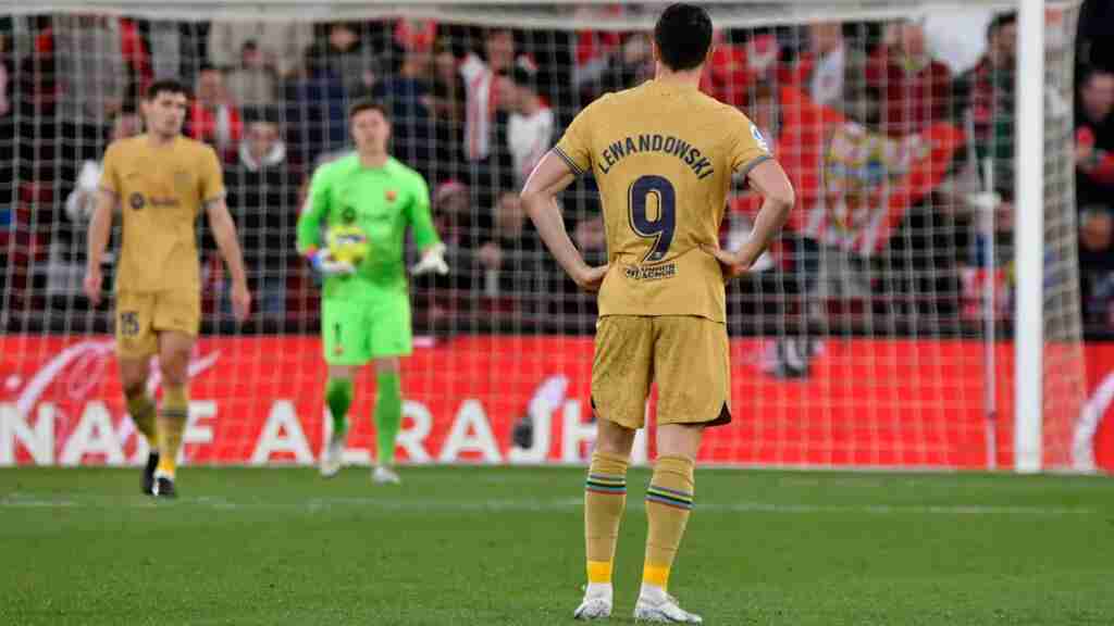 Lewandowski, con una sobrecarga, baja para el Clásico de la Copa