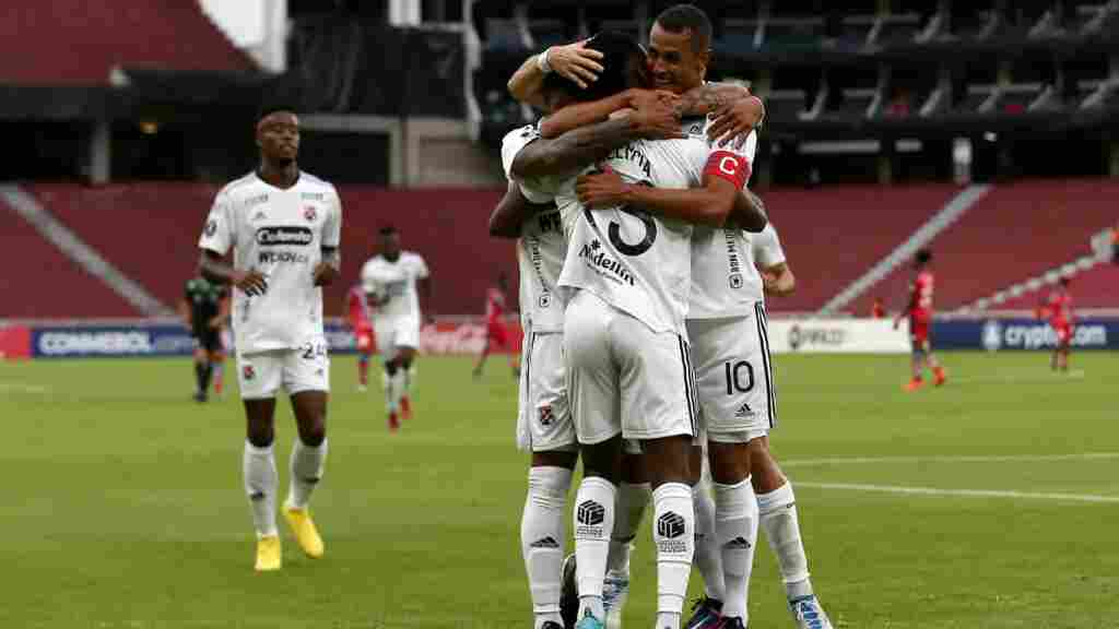 Londoño le da el empate al Medellín en casa de El Nacional de Quito