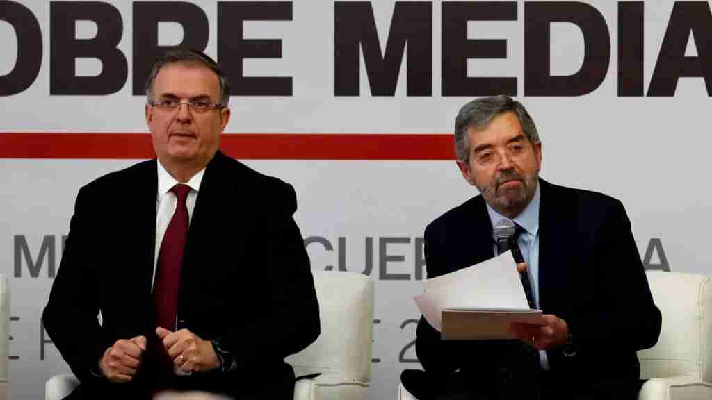 México afianza su rol en Latinoamérica al albergar diálogo de paz de Colombia